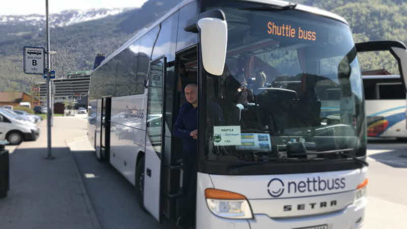 Shuttle bus Aurland–Flåm–Gudvangen