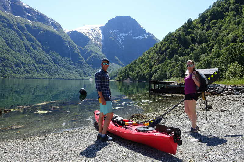 Nærøyfjord Kajakk, Vandring & Cruise